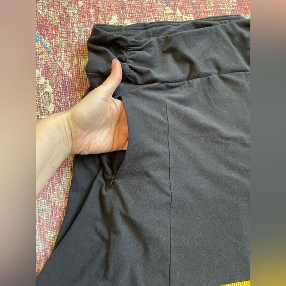 Medium women’s SCOTTEVEST Sandy Skirt knee length with hidden pockets - Picture 7 of 8